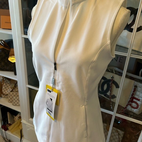 Greg Norman Ribbed Vest - Picture 2 of 8